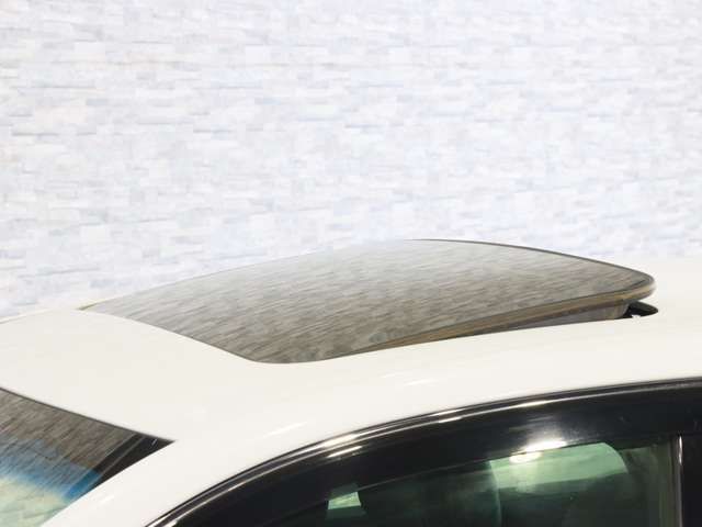 TOYOTA LEXUS LS600H 2014 Image 31