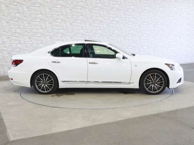 TOYOTA LEXUS LS600H 2014 Image 31