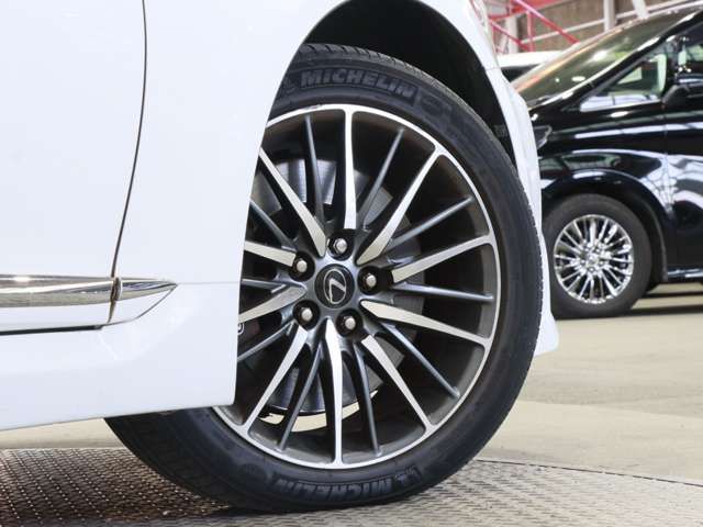 TOYOTA LEXUS LS600H 2014 Image 31