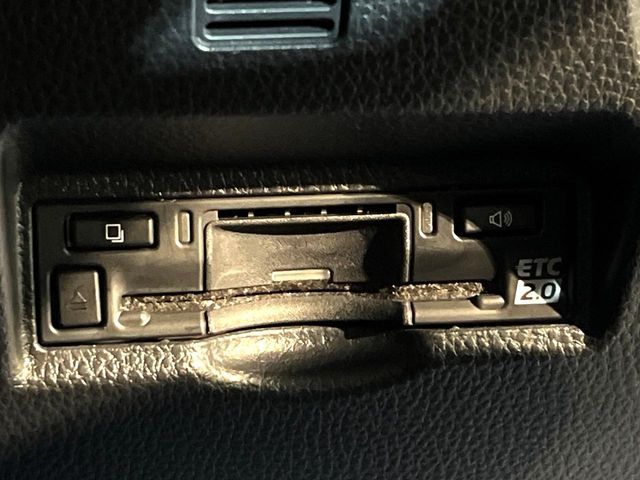 TOYOTA VOXY 2022 Image 31