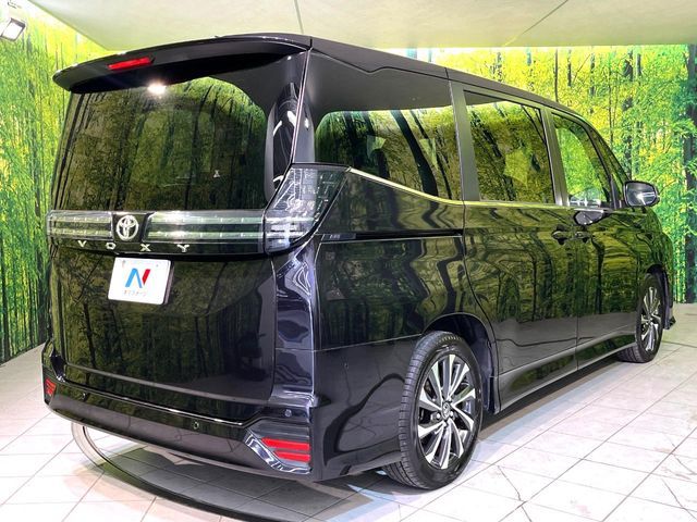 TOYOTA VOXY 2022 Image 31