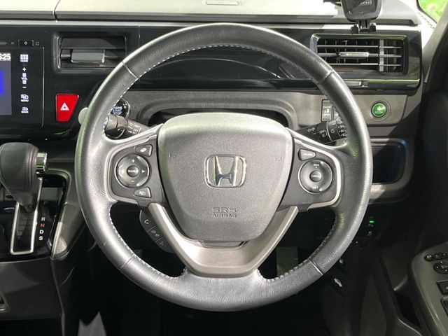 HONDA STEPWAGON SPADA 2015 Image 31