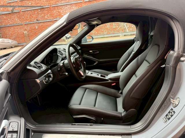 PORSCHE 718BOXSTER 2024 Image 31