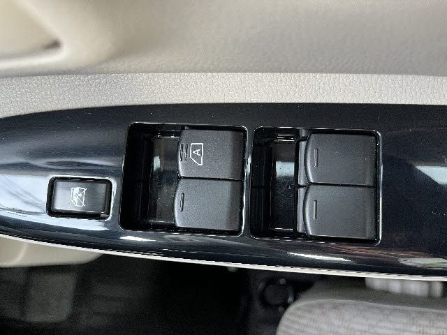 MITSUBISHI EK SPACE 2019 Image 31