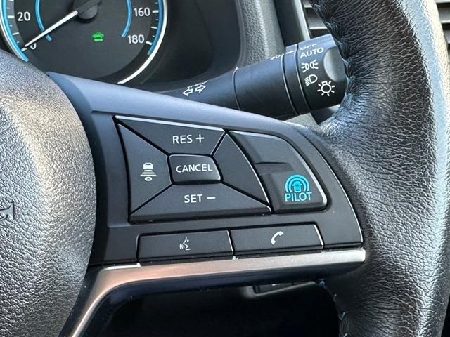 NISSAN LEAF 2018 Image 31