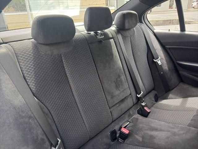 BMW 3SERIES SEDAN 2014 Image 31