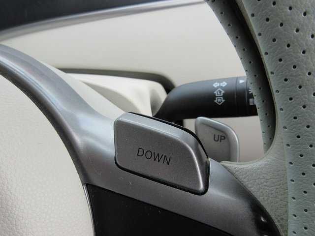 MAZDA BIANTE 2015 Image 31