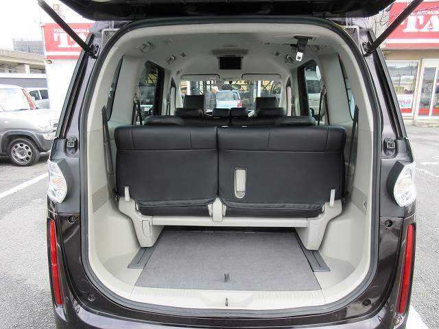 MAZDA BIANTE 2015 Image 31