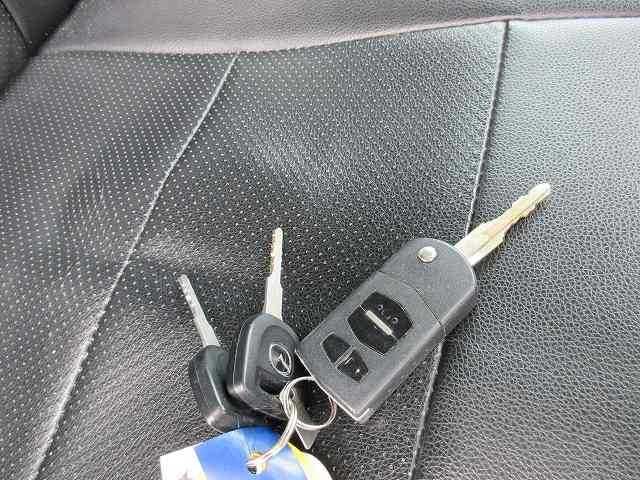 MAZDA BIANTE 2015 Image 31