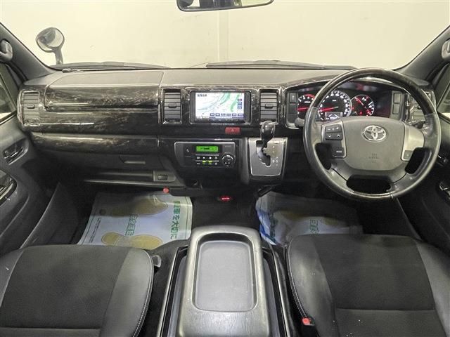 TOYOTA REGIUSACE VAN 4WD 2019 Image 31