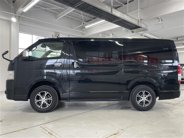TOYOTA HIACE VAN 4WD 2021 Image 31