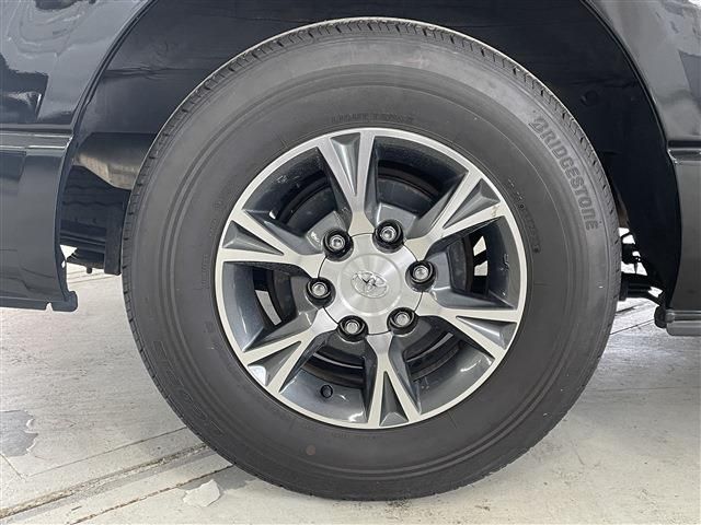 TOYOTA HIACE VAN 4WD 2021 Image 31