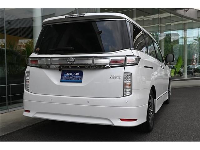 NISSAN ELGRAND  4WD 2023 Image 31
