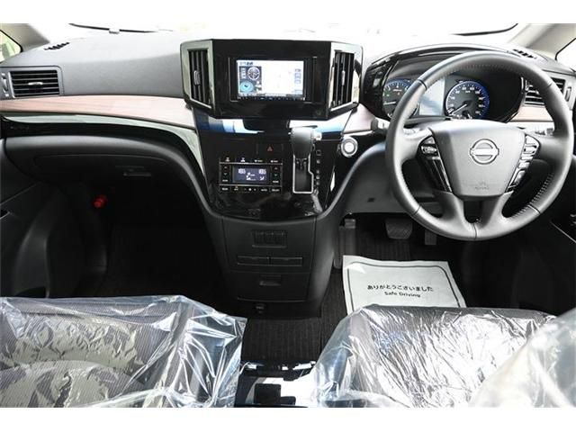 NISSAN ELGRAND  4WD 2023 Image 31