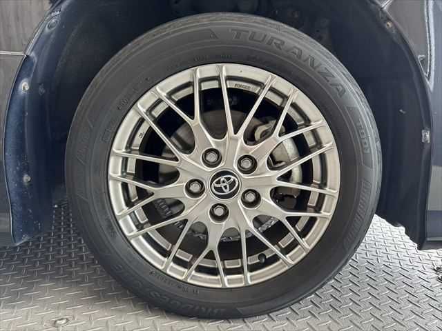 TOYOTA VOXY HYBRID 2018 Image 31