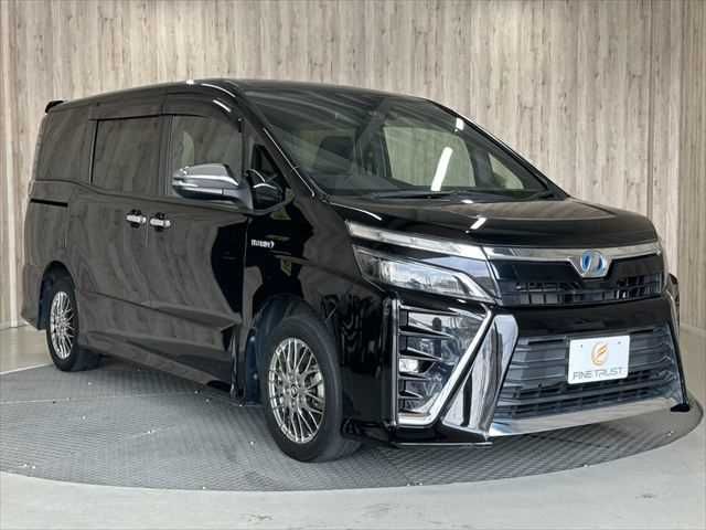TOYOTA VOXY HYBRID 2018 Image 31