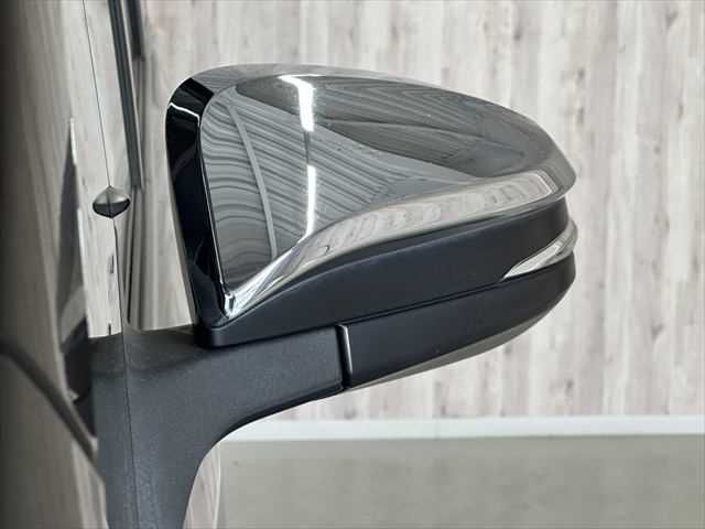 TOYOTA VOXY HYBRID 2018 Image 31