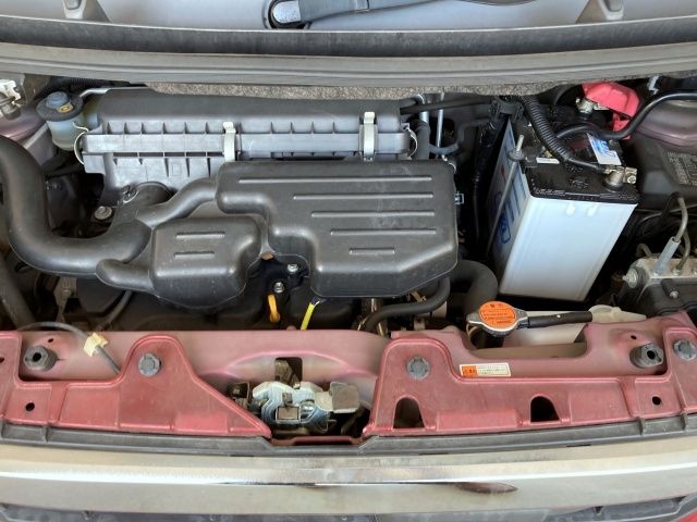 DAIHATSU TANTO CUSTOM 2013 Image 31