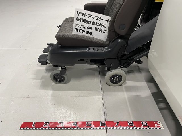 TOYOTA SPADE 4WD 2013 Image 31