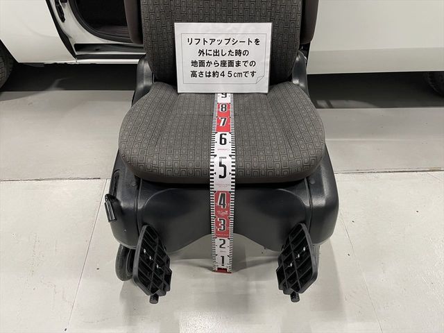 TOYOTA SPADE 4WD 2013 Image 31