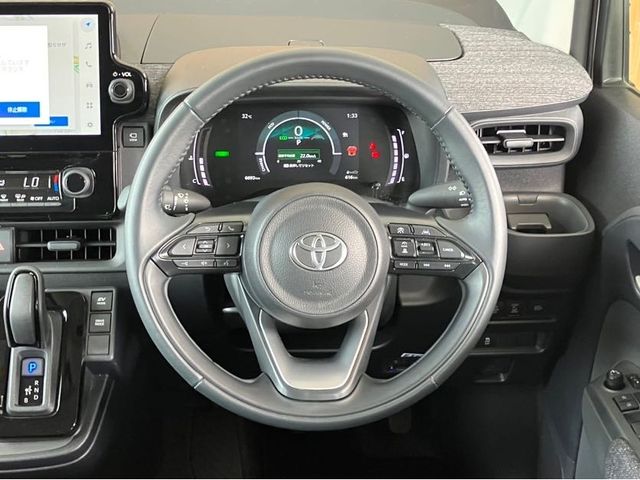 TOYOTA SIENTA HYBRID 2024 Image 31