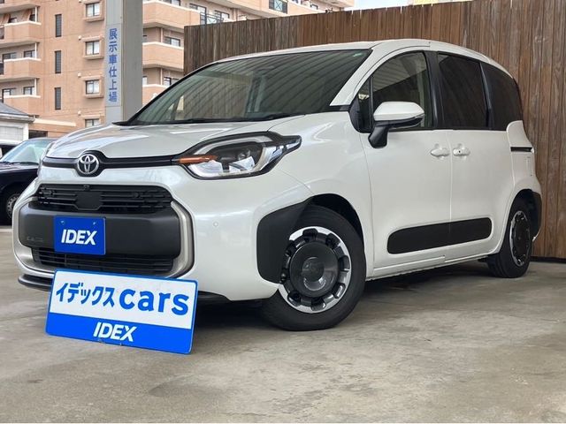 TOYOTA SIENTA HYBRID 2024 Image 31