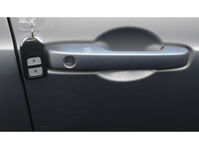 HONDA FIT E:HEV 4WD 2022 Image 31