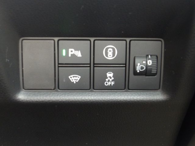 HONDA FIT E:HEV 4WD 2022 Image 31