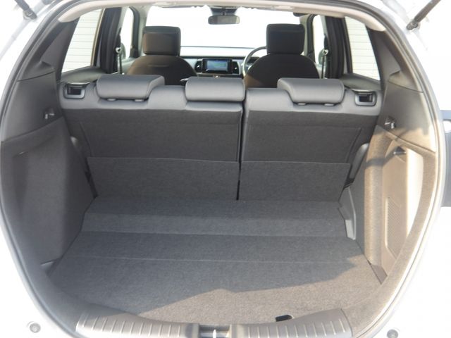 HONDA FIT E:HEV 4WD 2022 Image 31