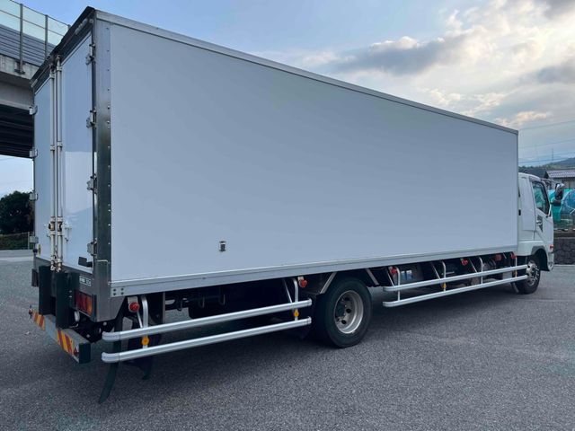 MITSUBISHI FUSOU FIGHTER 2011 Image 31