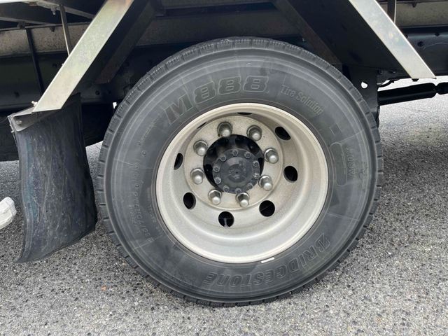 MITSUBISHI FUSOU FIGHTER 2011 Image 31