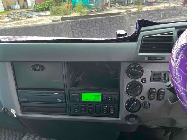 MITSUBISHI FUSOU FIGHTER 2011 Image 31