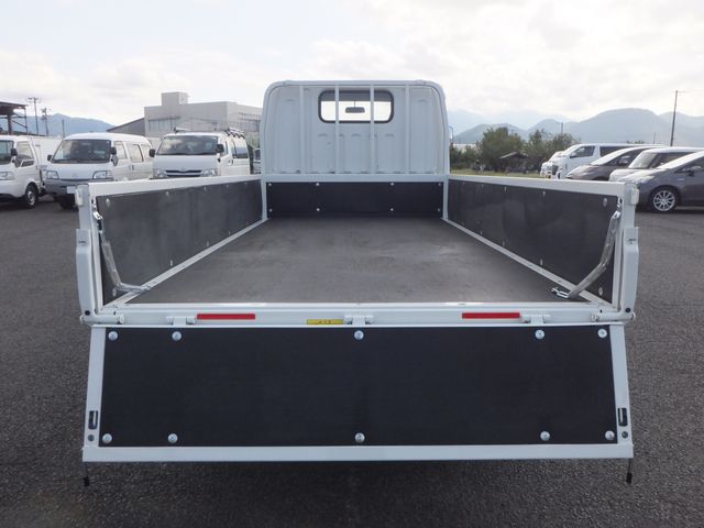 MITSUBISHI CANTER 2014 Image 31
