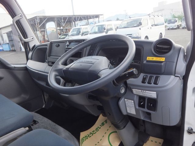 MITSUBISHI CANTER 2014 Image 31