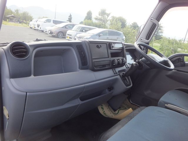 MITSUBISHI CANTER 2014 Image 31