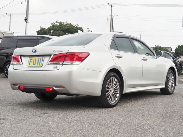 TOYOTA CROWN SEDAN HYBRID 4 2016 Image 31