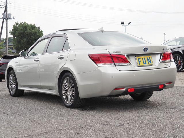 TOYOTA CROWN SEDAN HYBRID 4 2016 Image 31