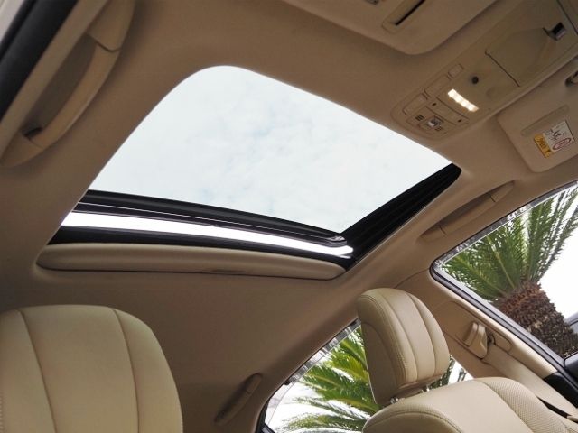 TOYOTA CROWN SEDAN HYBRID 4 2016 Image 31