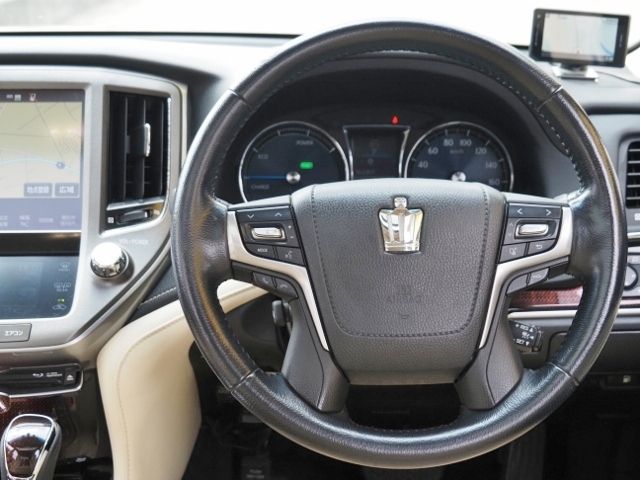 TOYOTA CROWN SEDAN HYBRID 4 2016 Image 31