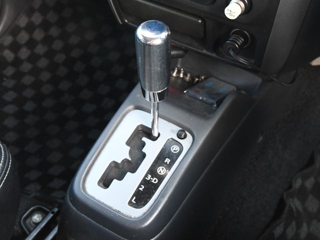 SUZUKI JIMNY 4WD 2007 Image 31