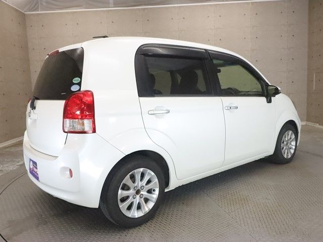TOYOTA PORTE 2012 Image 31