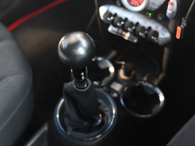 BMW MINI COOPER S CL 2008 Image 31