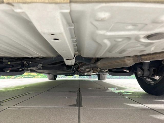 TOYOTA VOXY HYBRID 2017 Image 31