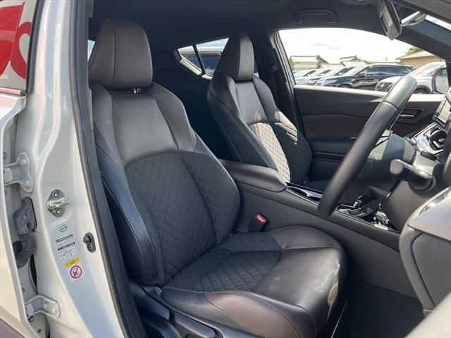 TOYOTA C-HR 2018 Image 31