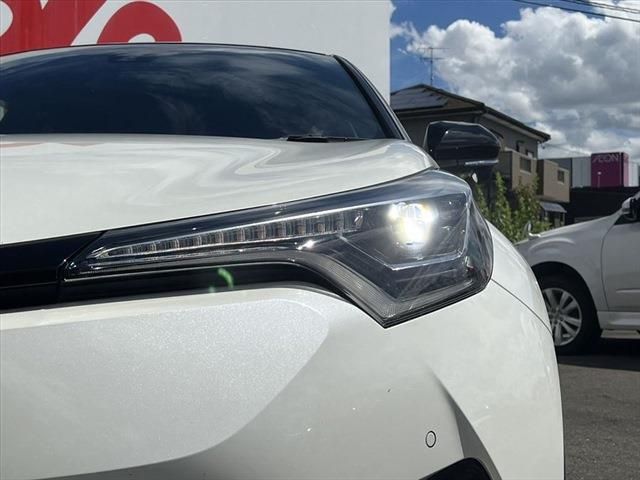 TOYOTA C-HR 2018 Image 31