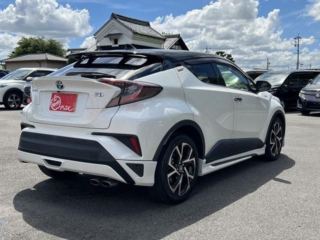 TOYOTA C-HR 2018 Image 31
