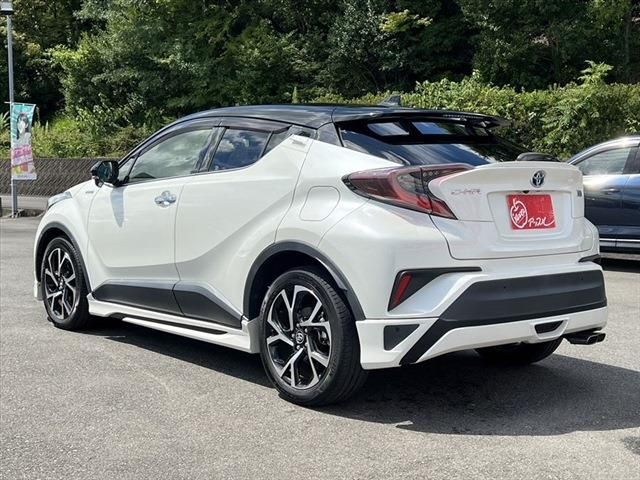TOYOTA C-HR 2018 Image 31