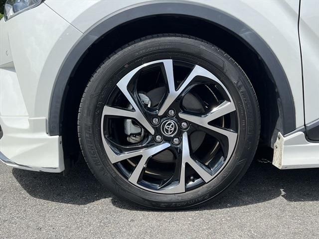 TOYOTA C-HR 2018 Image 31