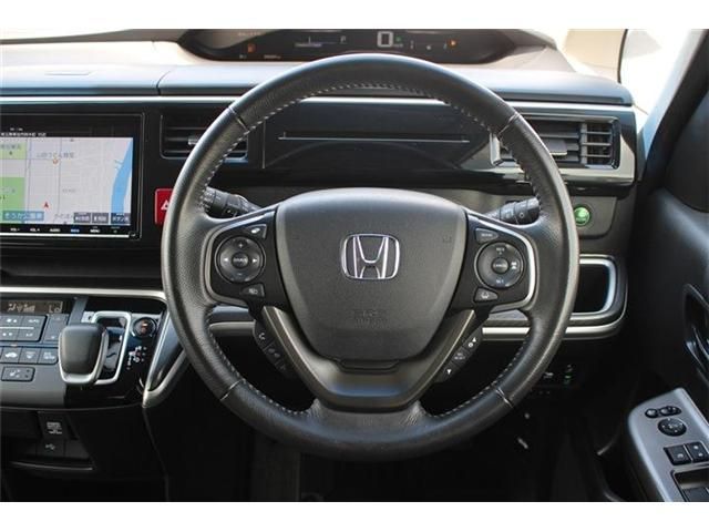 HONDA STEPWAGON E:HEV SPAD 2019 Image 31