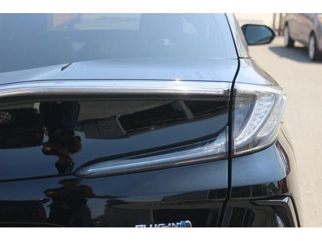 TOYOTA PRIUS PHV 2018 Image 31